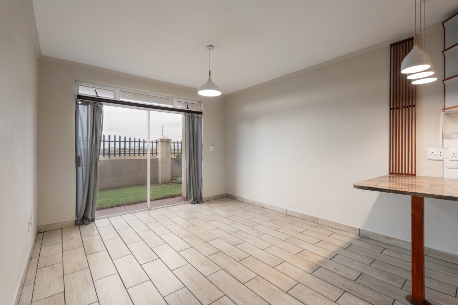 2 Bedroom Property for Sale in Whispering Pines Western Cape